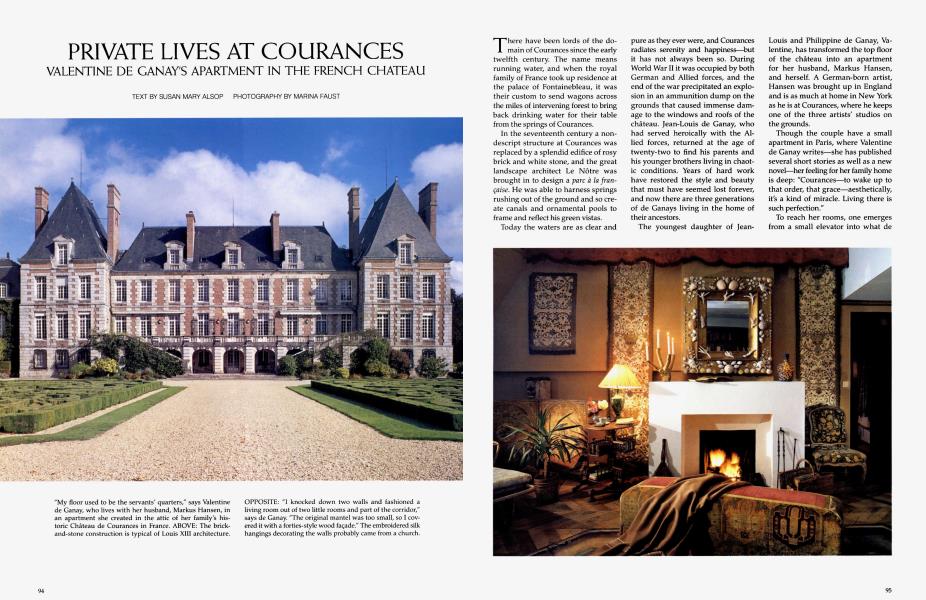 PRIVATE LIVES AT COURANCES